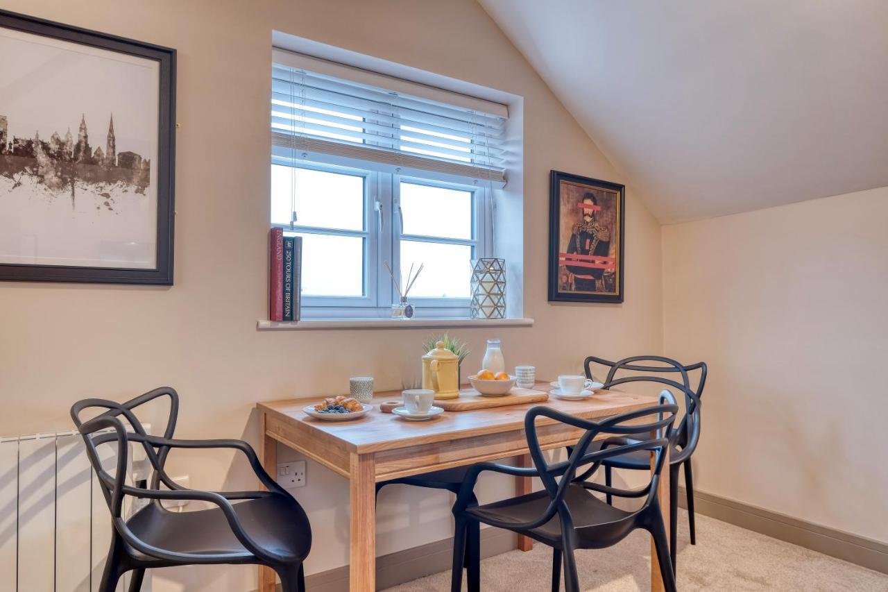 The Station Loft City Centre 1-Bed Apartment Worcester Exterior photo